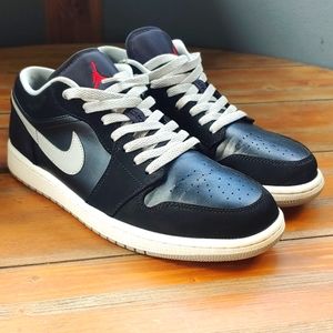 Jordan 1 low black/wolf grey/gym red